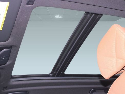 New 2026 BMW X5 sDrive40i w/ Executive Package image 15