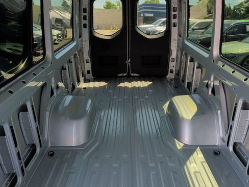 Used 2022 Mercedes-Benz Sprinter 3500 image 33