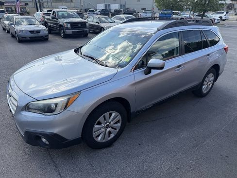 Used 2016 Subaru Outback 2.5i Premium AWD/4WD image 15