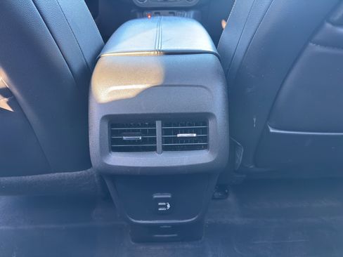 Used 2021 GMC Terrain SLT w/ Infotainment Package II image 31