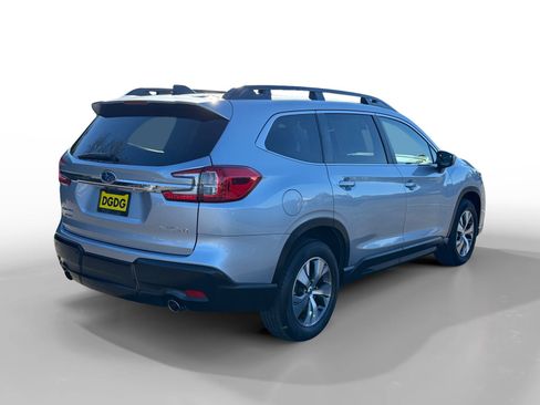 Certified 2024 Subaru Ascent Premium w/ Convenience Package image 5