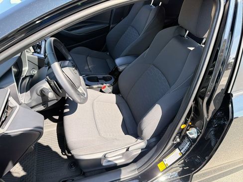 Used 2026 Toyota Corolla SE FWD image 13