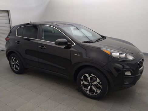 Used 2020 Kia Sportage LX image 11
