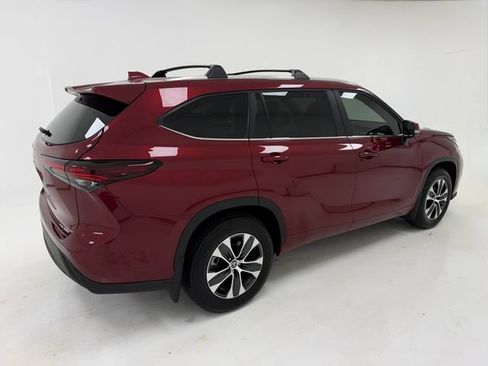 Used 2026 Toyota Highlander XLE AWD/4WD image 41