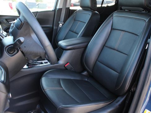 Used 2024 Chevrolet Equinox Premier AWD/4WD image 19