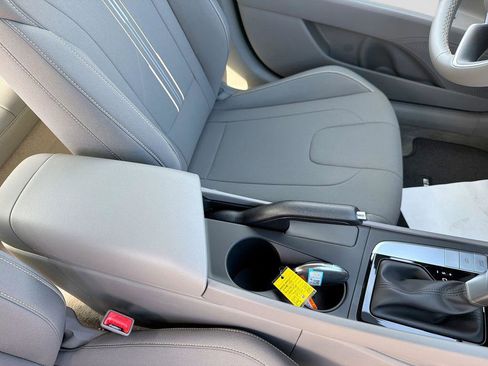 New 2026 Hyundai Elantra Sport image 30