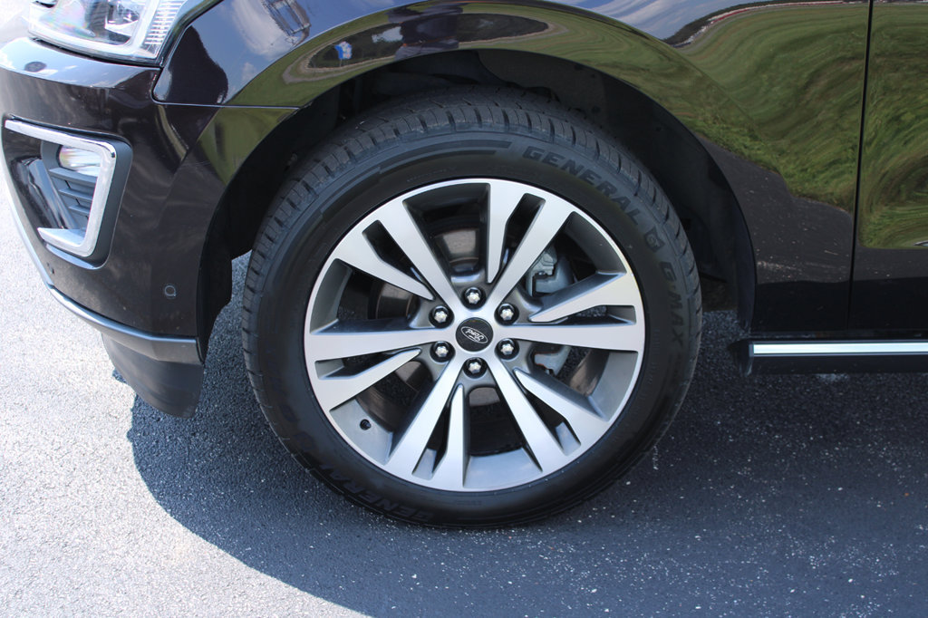 Used 2021 Ford Expedition Limited AWD/4WD image 5