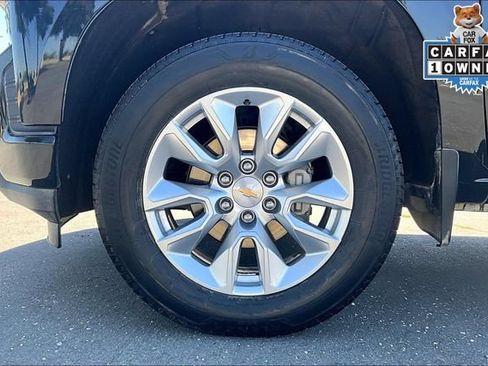 Used 2022 Chevrolet Silverado 1500 Custom w/ LPO, Blackout Package RWD image 9