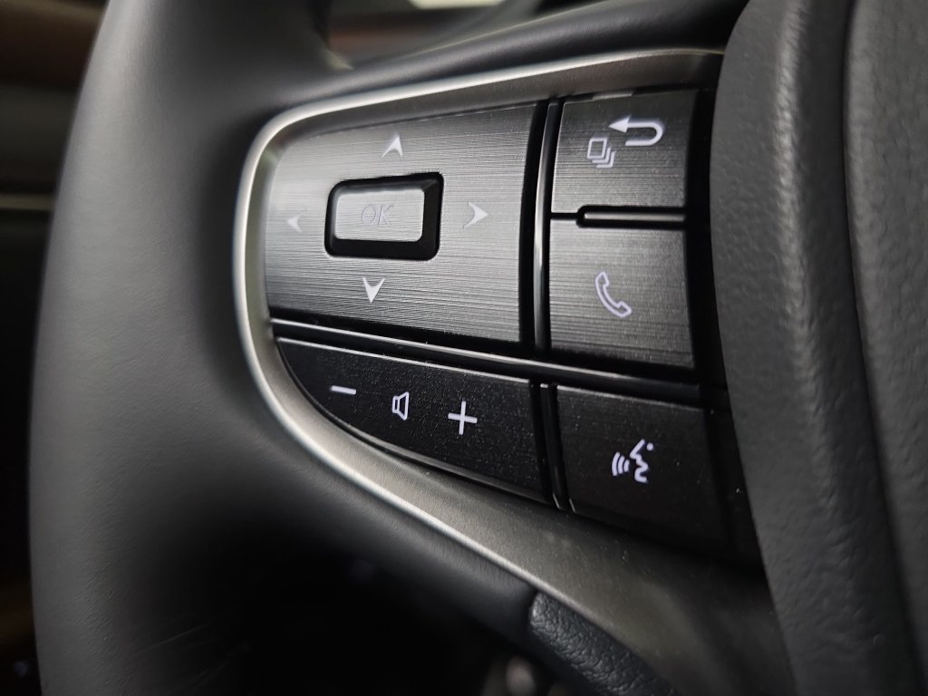 Certified 2023 Lexus ES 250 w/ Premium Package AWD/4WD image 19