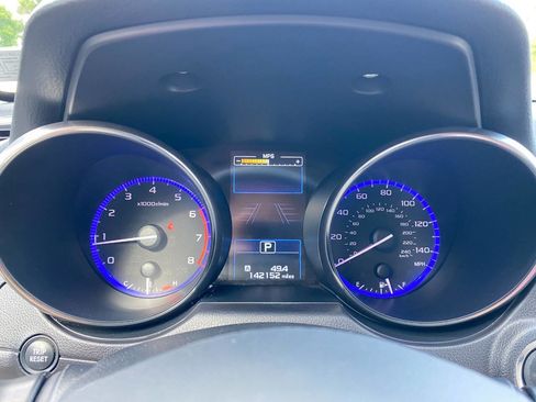 Used 2017 Subaru Outback 2.5i Limited AWD/4WD image 14