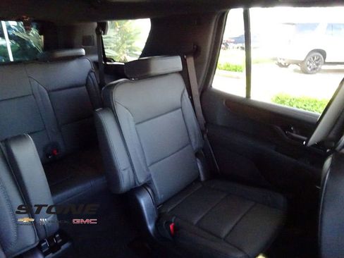 New 2026 GMC Yukon Denali w/ Denali Reserve Package image 17