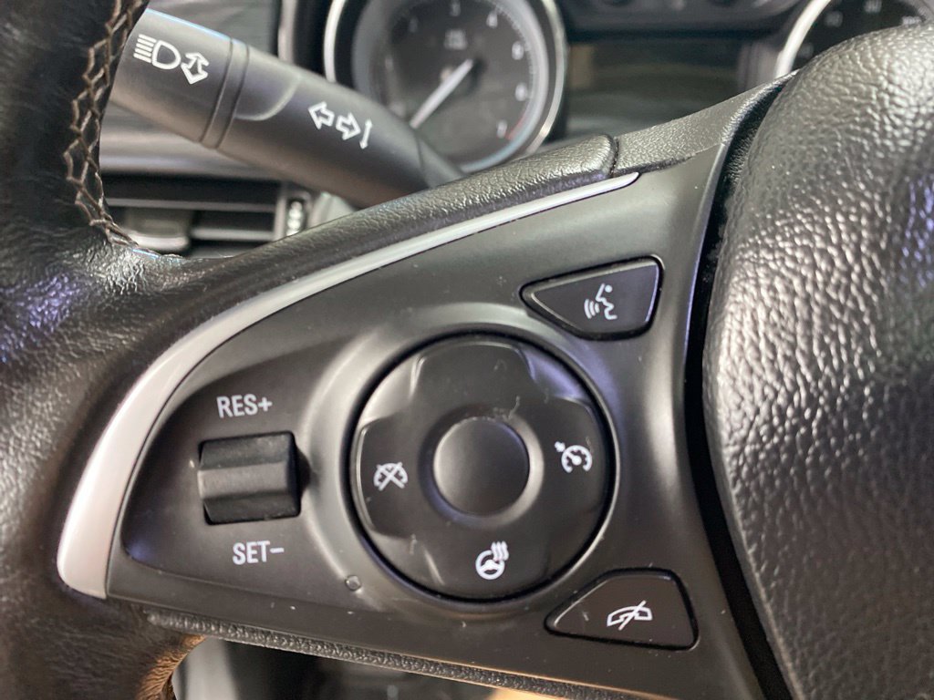 Used 2018 Buick Envision Essence AWD/4WD image 41