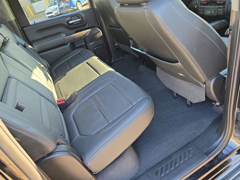 Used 2022 GMC Sierra 3500 Denali image 12