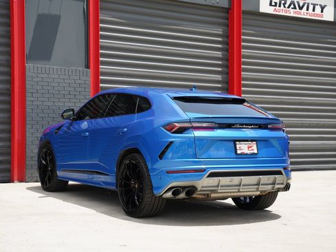 Used 2020 Lamborghini Urus AWD/4WD image 17
