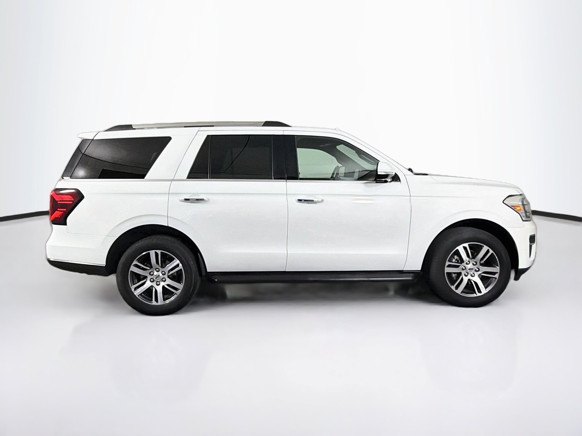 Used 2024 Ford Expedition Limited RWD image 10