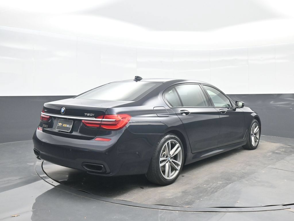 Used 2018 BMW 750i xDrive AWD/4WD image 6