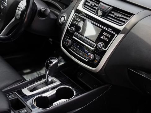 Used 2018 Nissan Altima 2.5 SL FWD image 20