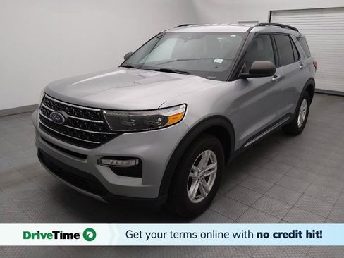 Used 2020 Ford Explorer XLT w/ Equipment Group 202A AWD/4WD image 1