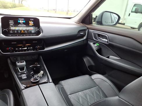 Used 2023 Nissan Rogue Platinum w/ Platinum Premium Package AWD/4WD image 5