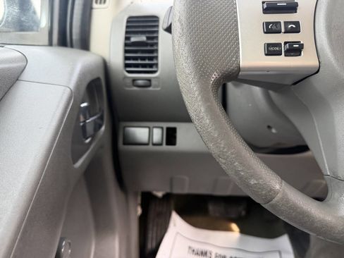 Used 2018 Nissan Frontier S image 23