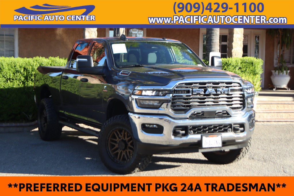 Used 2025 RAM 2500 Tradesman AWD/4WD image 1