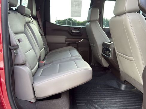 Used 2021 GMC Sierra 1500 SLT AWD/4WD image 39
