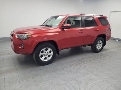 Used 2019 Toyota 4Runner SR5 image 2