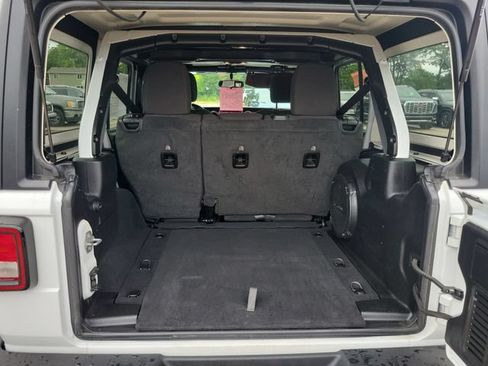Used 2022 Jeep Wrangler Unlimited Sport AWD/4WD image 31