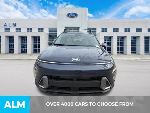 Used 2024 Hyundai Kona SEL w/ Convenience Package FWD image 2
