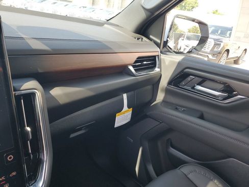 New 2026 GMC Yukon Denali RWD image 25