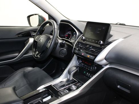 Used 2024 Mitsubishi Eclipse Cross SE image 33