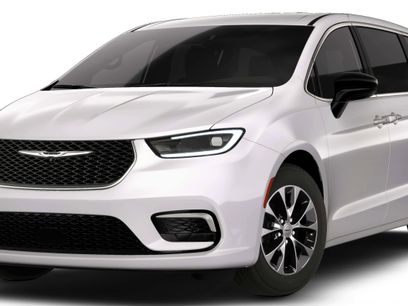 New 2026 Chrysler Pacifica Select