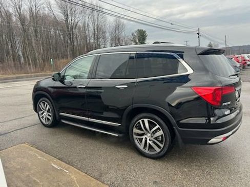 Used 2017 Honda Pilot Touring image 7