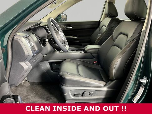 Certified 2025 Nissan Pathfinder SL FWD image 20