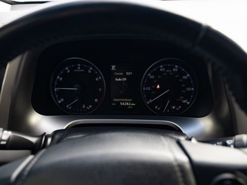 Used 2018 Toyota RAV4 XLE image 12