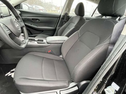 Used 2025 Nissan Sentra S image 11