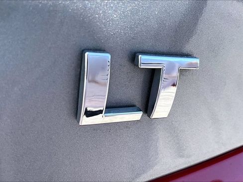 Used 2024 Chevrolet Malibu LT FWD image 8
