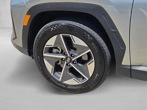 Used 2025 Hyundai Tucson SEL AWD/4WD image 23