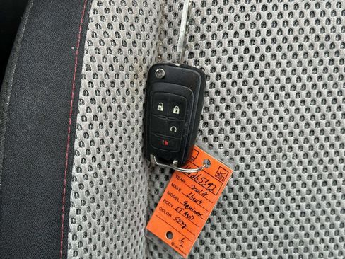 Used 2017 Chevrolet Equinox LT w/ Convenience Package image 31