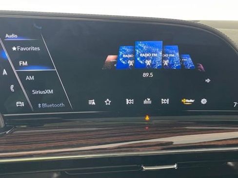 Used 2022 Cadillac Escalade ESV Premium Luxury image 42