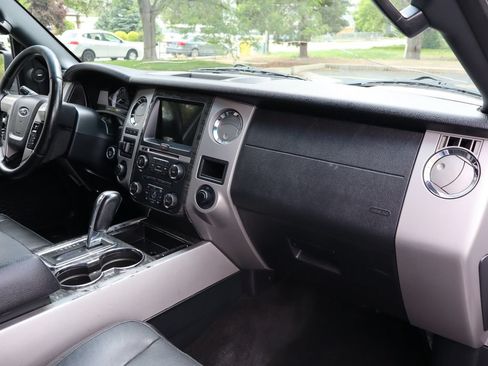 Used 2017 Ford Expedition EL Limited AWD/4WD image 17