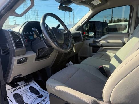 Used 2022 Ford F250 XL w/ Power Equipment Group image 6