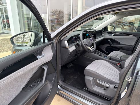 New 2026 Volkswagen Tiguan S image 17