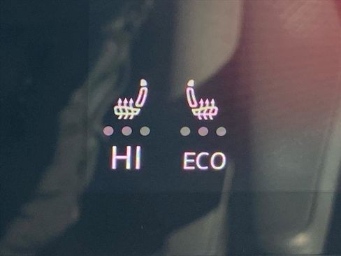 Certified 2021 Volkswagen ID.4 Pro w/ ID.4 Protection Package image 15