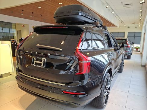 New 2026 Volvo XC90 B6 Ultra w/ Lounge Package image 4