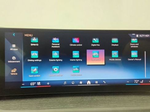 Used 2025 BMW 330i Sedan image 50