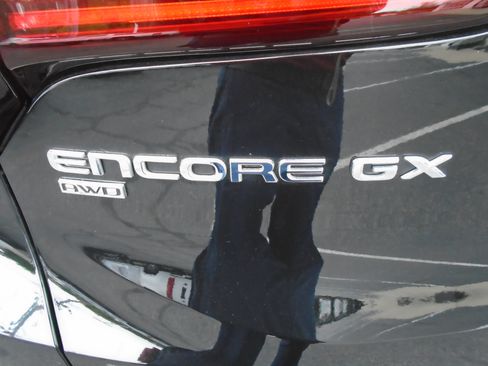 Used 2024 Buick Encore GX Sport Touring w/ Comfort Package AWD/4WD image 18