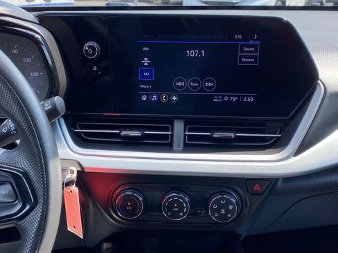 Used 2024 Chevrolet Trax LS FWD image 21