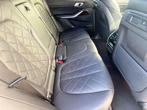 Used 2023 BMW X5 xDrive40i AWD/4WD image 33