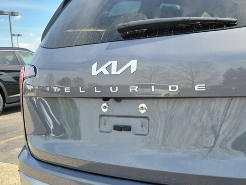 Used 2024 Kia Telluride SX FWD image 6